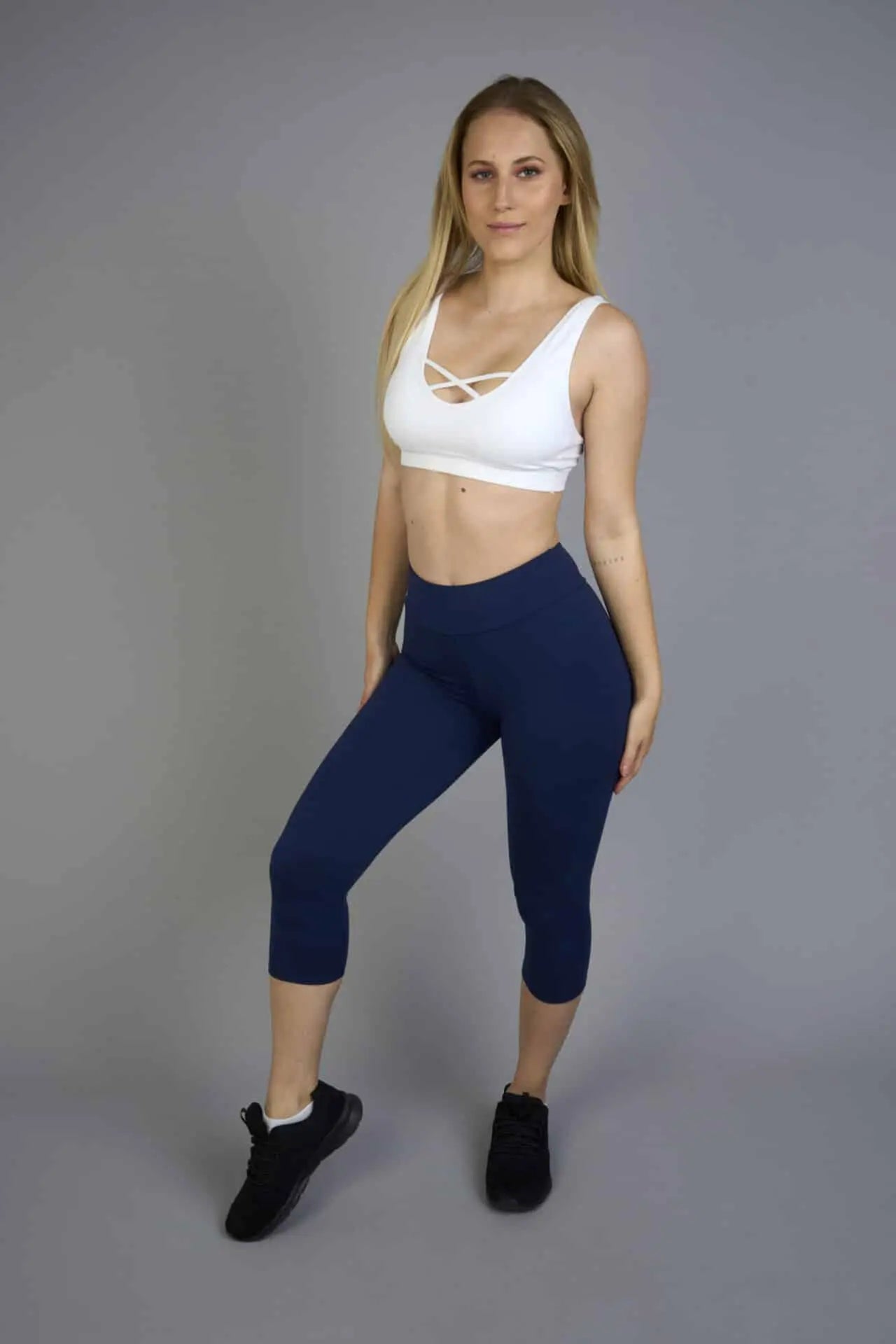 Női capri leggings, tejselyem – 303