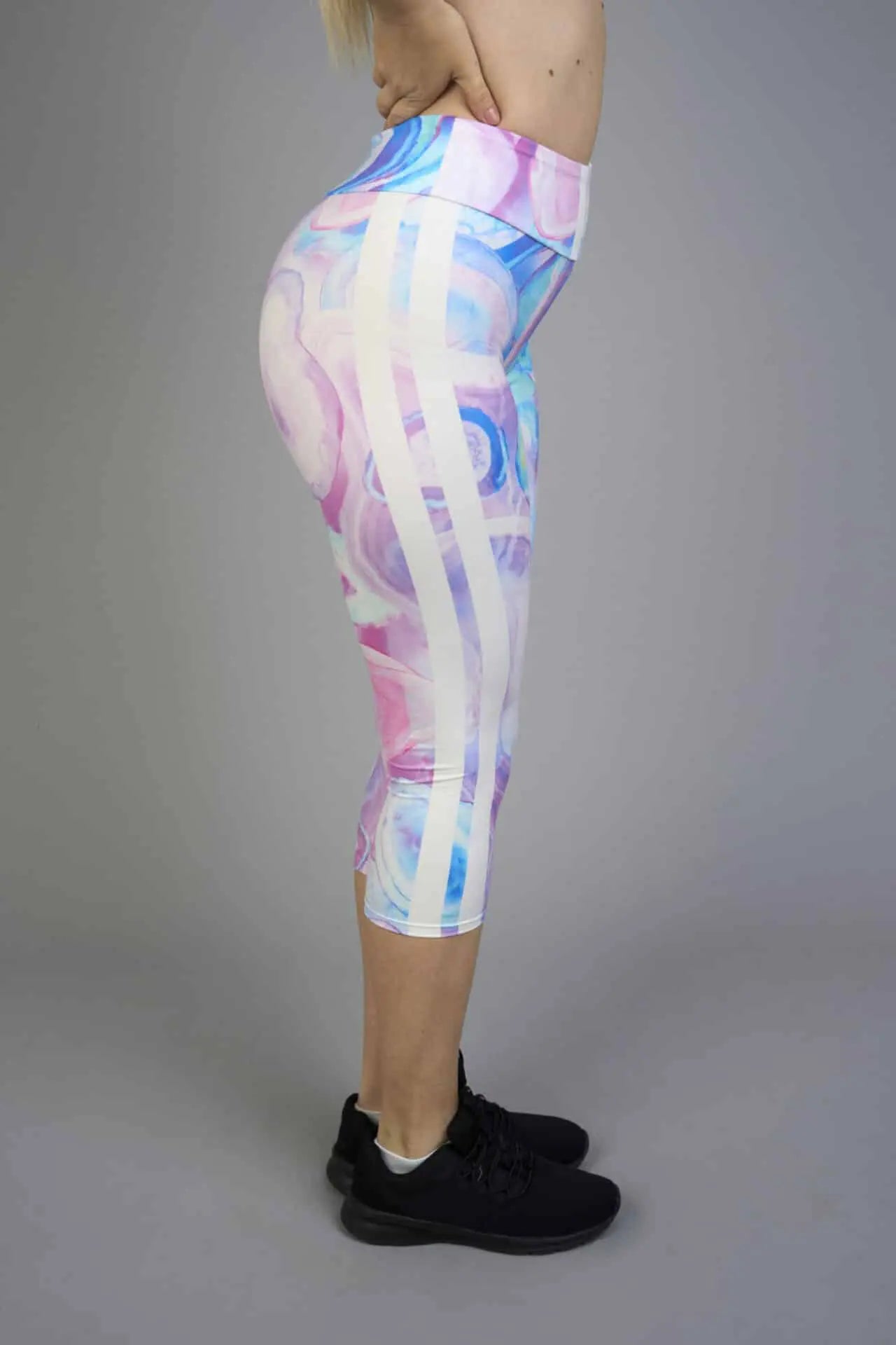 Női capri leggings, tejselyem – 310